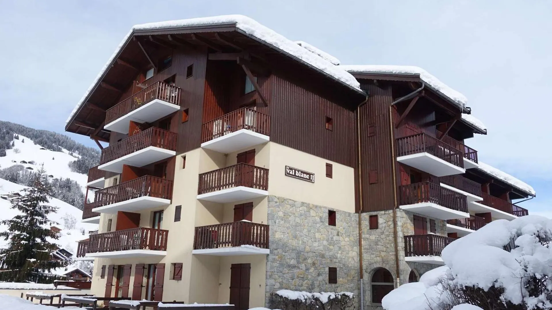 Apartment Charmant T2 Cabine 4 Pers, Centre-Village, Proche Pistes Et Commerces, Balcon Sud, Piscine L'Ete - Fr-1-342-145 Areches