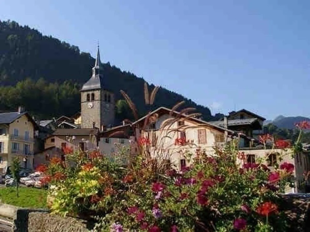 Apartment Charmant T2 Cabine 4 Pers, Centre-Village, Proche Pistes Et Commerces, Balcon Sud, Piscine L'Ete - Fr-1-342-145 Areches