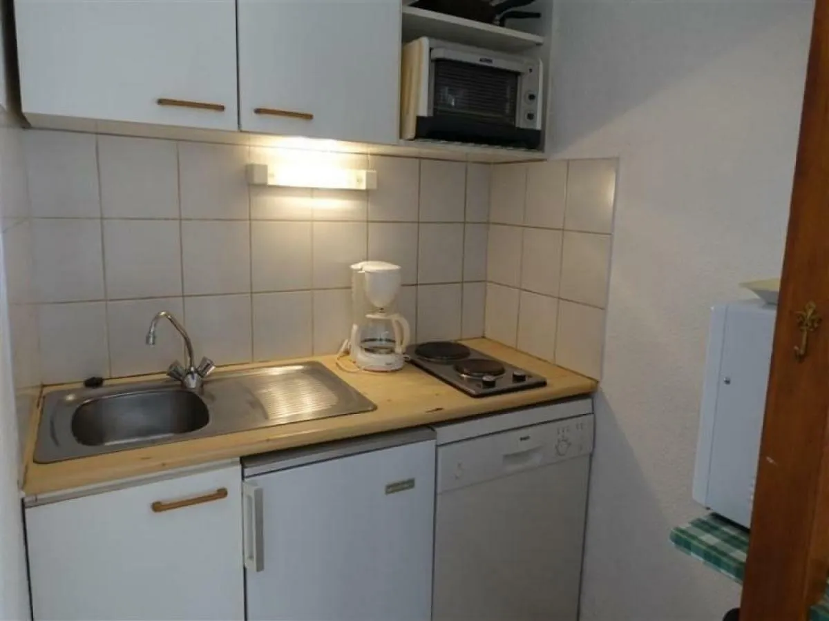 Charmant T2 Cabine 4 Pers, Centre-Village, Proche Pistes Et Commerces, Balcon Sud, Piscine L'Ete - Fr-1-342-145 Areches Apartment