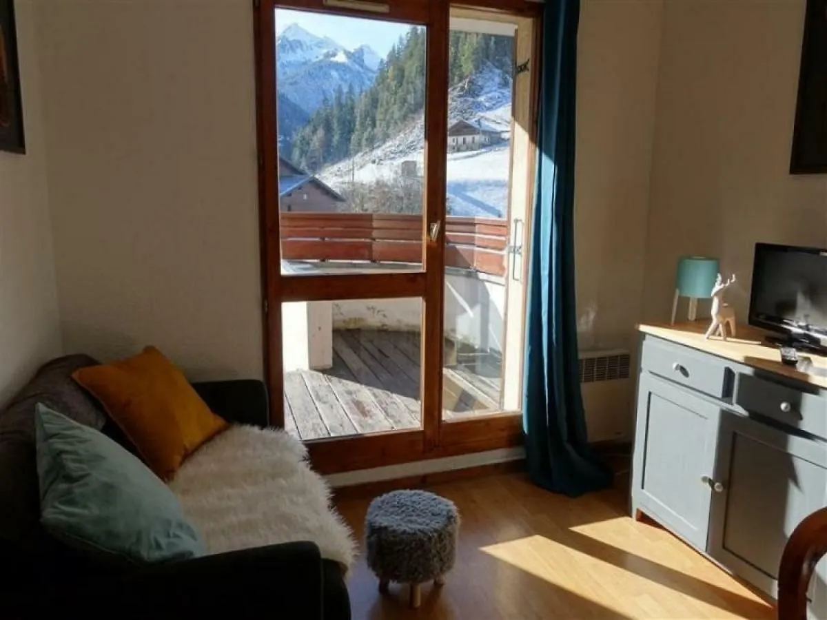 Charmant T2 Cabine 4 Pers, Centre-Village, Proche Pistes Et Commerces, Balcon Sud, Piscine L'Ete - Fr-1-342-145 Areches 0*,